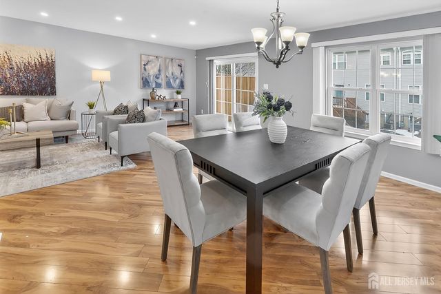 18 Bridgepointe Drive 18, South Amboy, NJ 08879