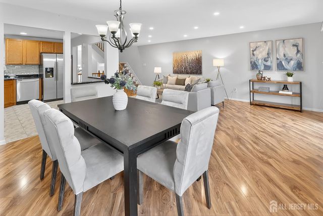 18 Bridgepointe Drive 18, South Amboy, NJ 08879