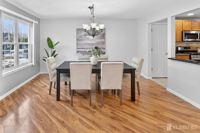 18 Bridgepointe Drive 18, South Amboy, NJ 08879