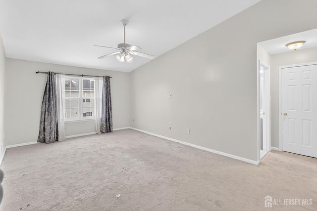 18 Bridgepointe Drive 18, South Amboy, NJ 08879