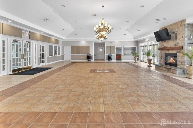 18 Bridgepointe Drive 18, South Amboy, NJ 08879