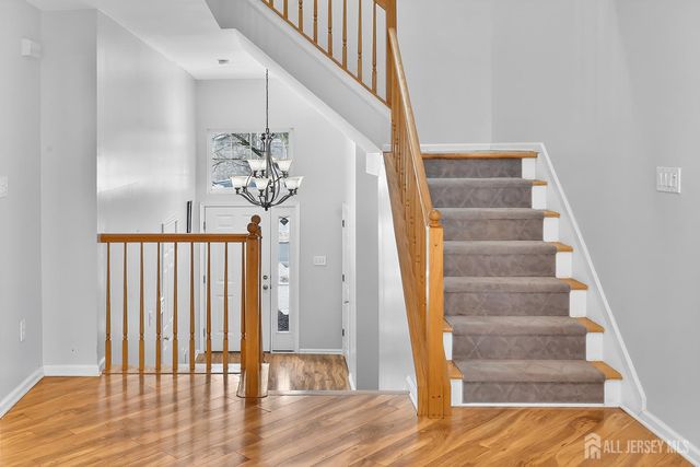 18 Bridgepointe Drive 18, South Amboy, NJ 08879