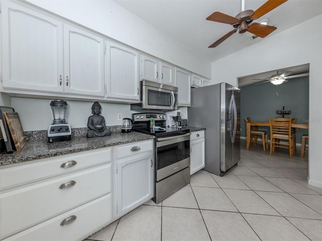 750 SHETLAND CIRCLE, Nokomis, FL 34275