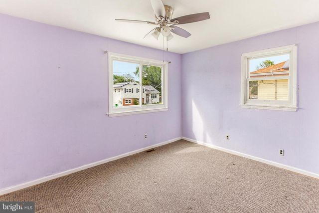 63 PLEASANT VALLEY DR, West Deptford, NJ 08096