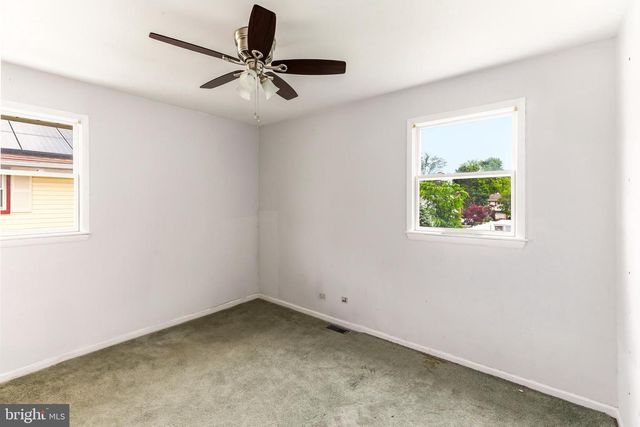 63 PLEASANT VALLEY DR, West Deptford, NJ 08096