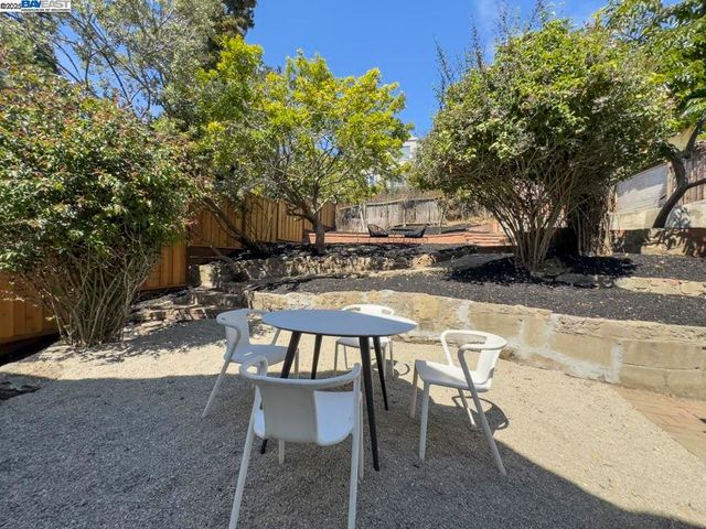 479 Kentucky Ave, Berkeley, CA 94707