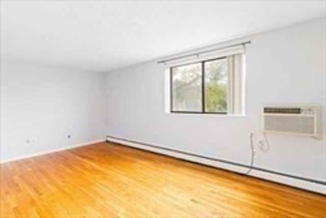 295 Main St 24, Reading, MA 01867