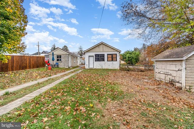 320 FORT STREET, Shippensburg, PA 17257