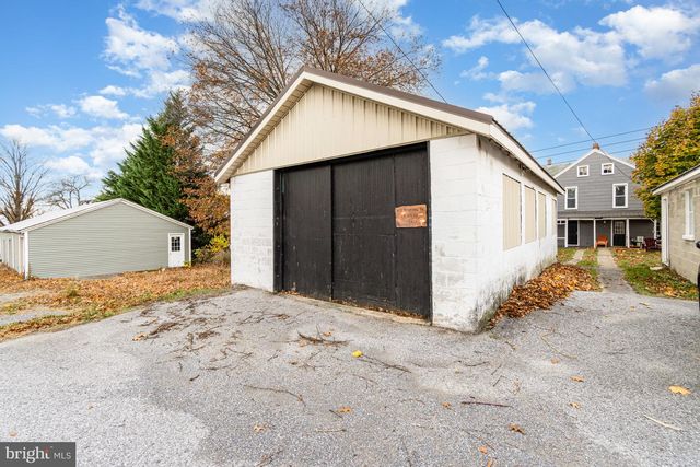 320 FORT STREET, Shippensburg, PA 17257