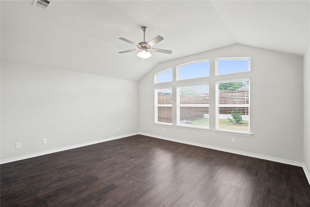 217 Angelina Court, Azle, TX 76020