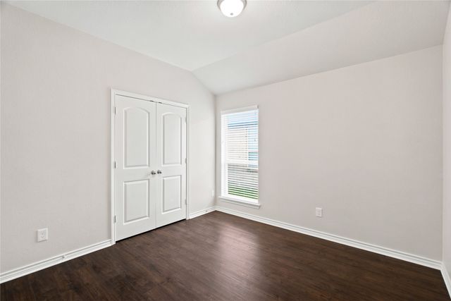 217 Angelina Court, Azle, TX 76020