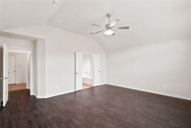217 Angelina Court, Azle, TX 76020