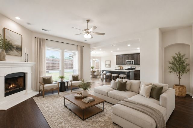 217 Angelina Court, Azle, TX 76020