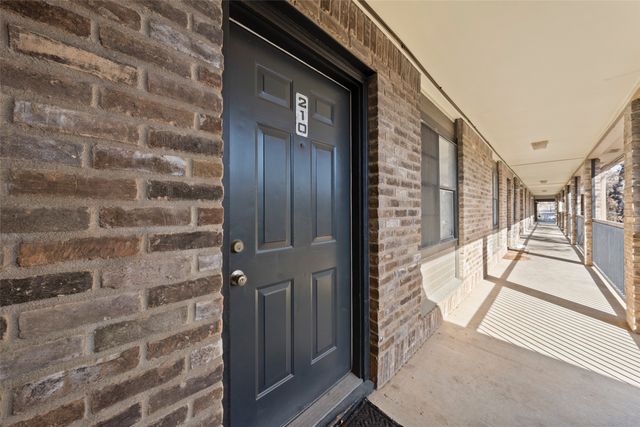 1421 S 12th Street 210, Waco, TX 76706