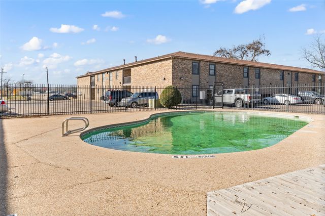 1421 S 12th Street 210, Waco, TX 76706