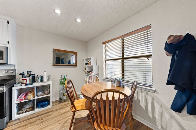 1421 S 12th Street 210, Waco, TX 76706