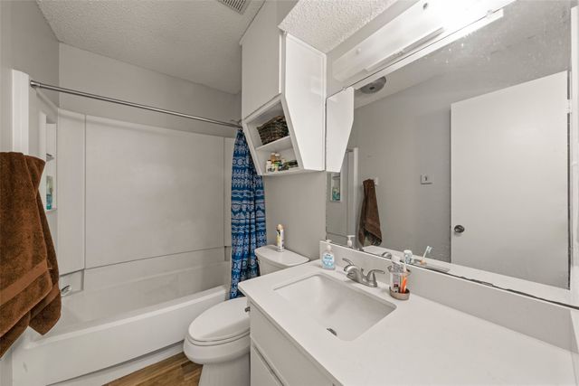 1421 S 12th Street 210, Waco, TX 76706