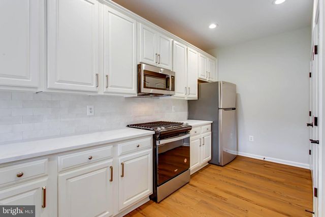 1981 PENFOLD CT, Woodbridge, VA 22192