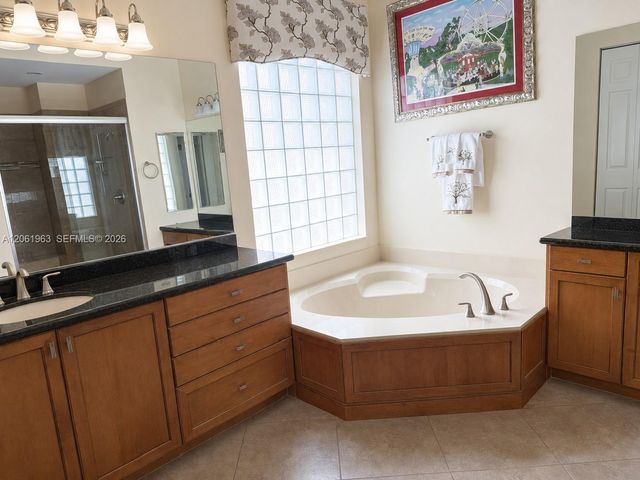 8195 Alpine Ridge Rd 8195, Boynton Beach, FL 33473