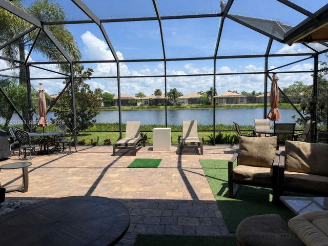 8195 Alpine Ridge Rd 8195, Boynton Beach, FL 33473