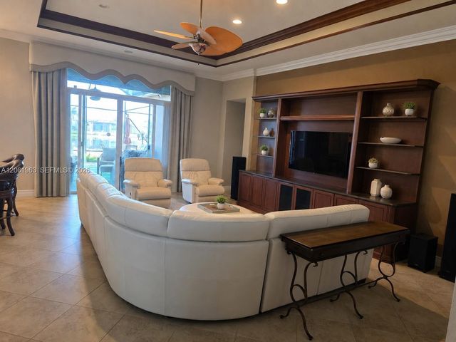 8195 Alpine Ridge Rd 8195, Boynton Beach, FL 33473