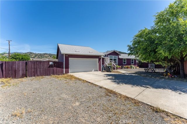 17706 Holly Way, Clearlake Oaks, CA 95423