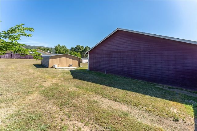 17706 Holly Way, Clearlake Oaks, CA 95423