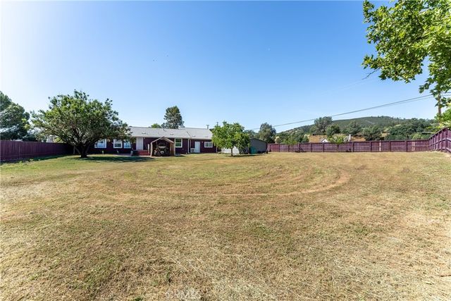 17706 Holly Way, Clearlake Oaks, CA 95423