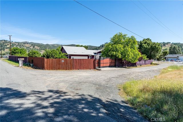 17706 Holly Way, Clearlake Oaks, CA 95423