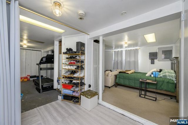 25 Comfort Place, Clifton, NJ 07011