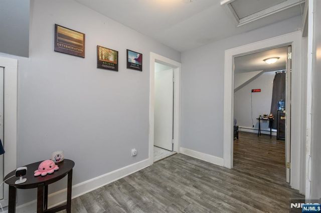 25 Comfort Place, Clifton, NJ 07011