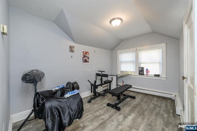 25 Comfort Place, Clifton, NJ 07011