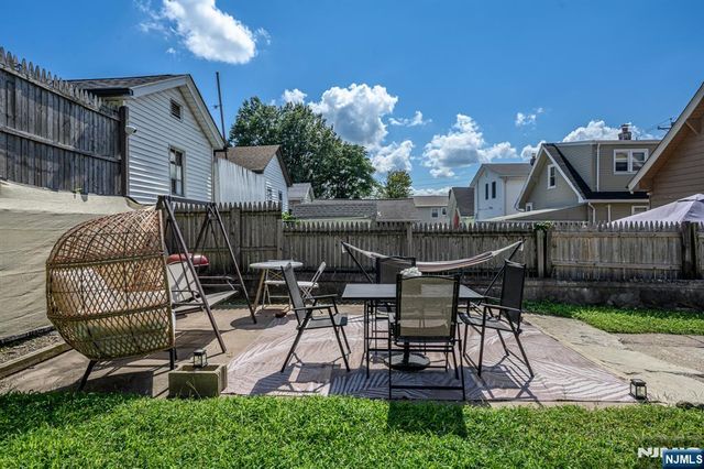 25 Comfort Place, Clifton, NJ 07011