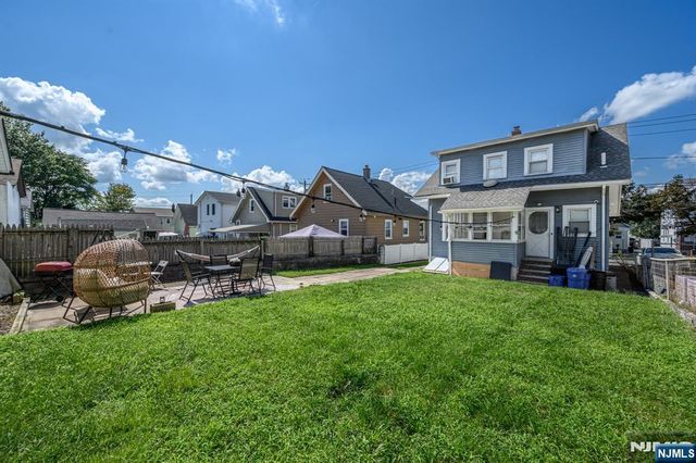 25 Comfort Place, Clifton, NJ 07011