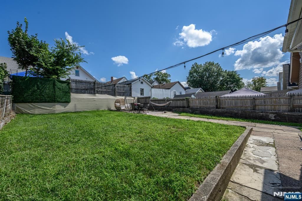 25 Comfort Place, Clifton, NJ 07011