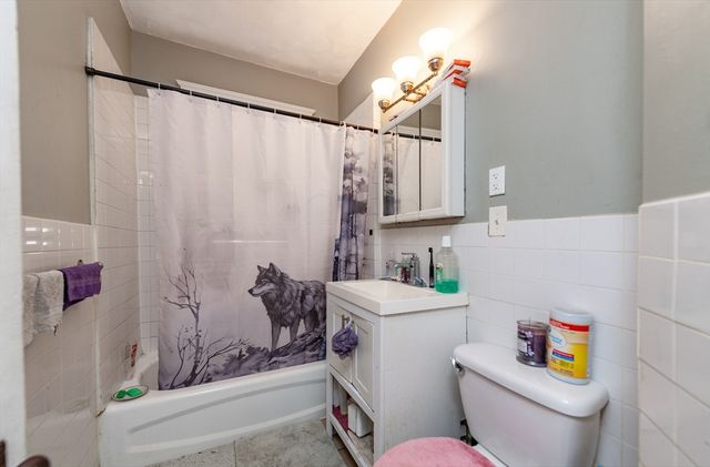 18 Santuit St, Boston, MA 02124