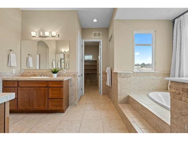 6329 Diamond Ridge Pkwy, Castle Rock, CO 80108
