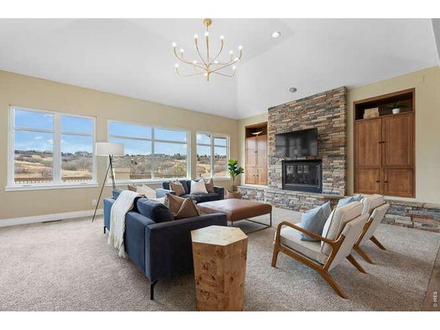 6329 Diamond Ridge Pkwy, Castle Rock, CO 80108