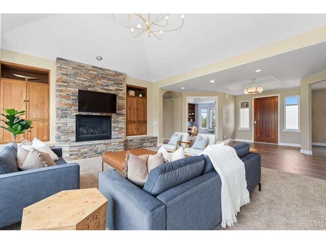 6329 Diamond Ridge Pkwy, Castle Rock, CO 80108