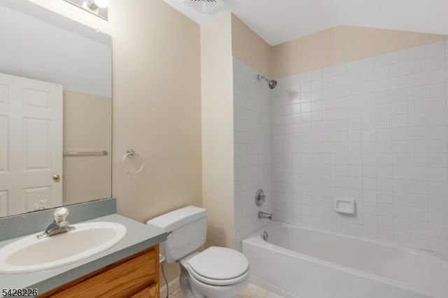26 Heatherwood Lane, Bedminster Twp., NJ 07921