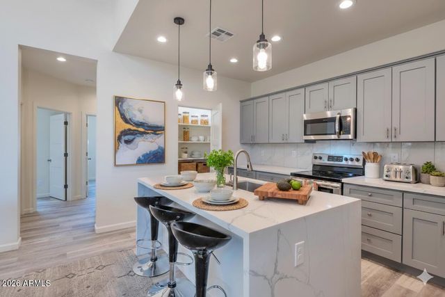 1298 W CALLE TUBERIA --, Casa Grande, AZ 85194