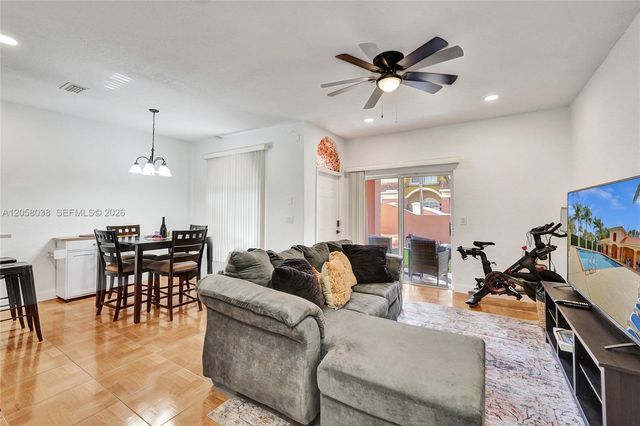 1315 N Santa Catalina Circle 1315, North Lauderdale, FL 33068