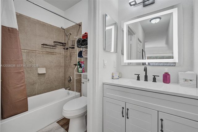 1315 N Santa Catalina Circle 1315, North Lauderdale, FL 33068