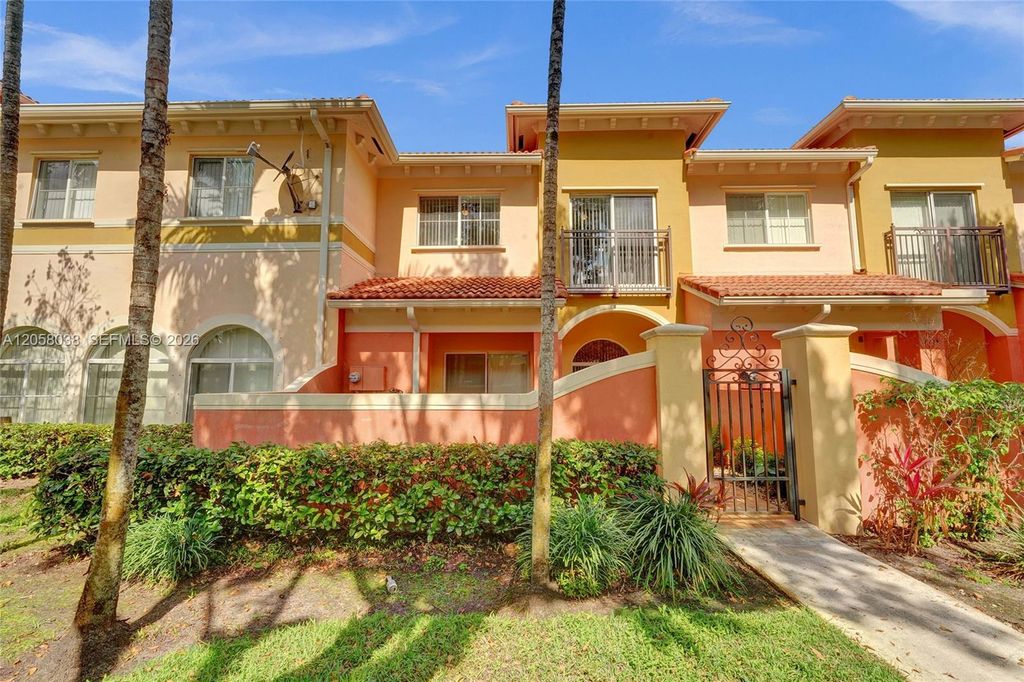 1315 N Santa Catalina Circle 1315, North Lauderdale, FL 33068