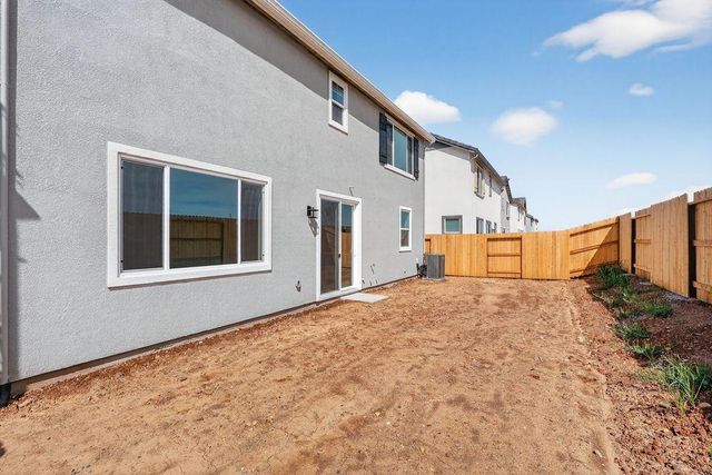 9763 Jeff Handy Dr, Sacramento, CA 95829