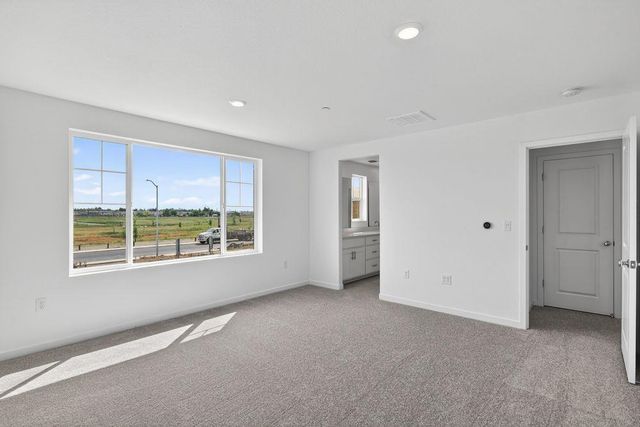 9763 Jeff Handy Dr, Sacramento, CA 95829