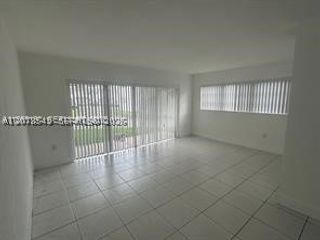 7370 SW 82nd St E120, Miami, FL 33143