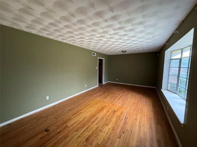 1237 Wagon Wheels Trail, Dallas, TX 75241