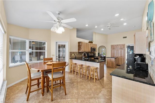 3511 SW 5th PL, Cape Coral, FL 33914