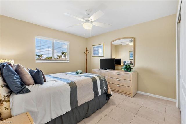 3511 SW 5th PL, Cape Coral, FL 33914